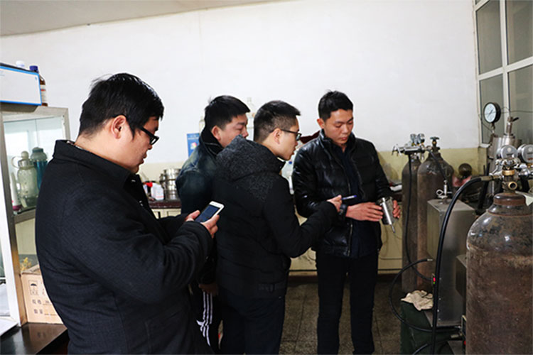 新員工進廠實習(xí)--實驗室、倉庫、車間參觀學(xué)習(xí)